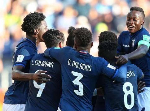 包含白俄罗斯队在比赛中不敌强敌，遗憾出局的词条