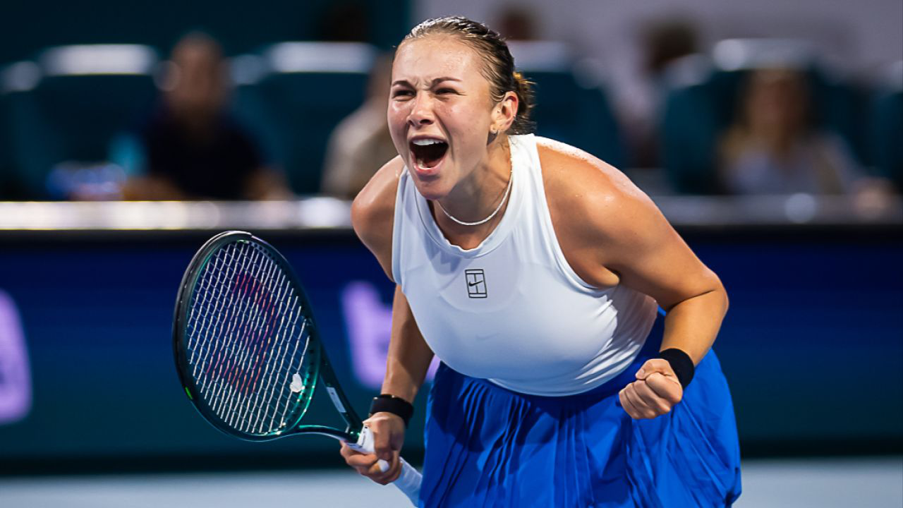 美国队稳操胜券，希腊选手突围女子撑杆跳跃决赛