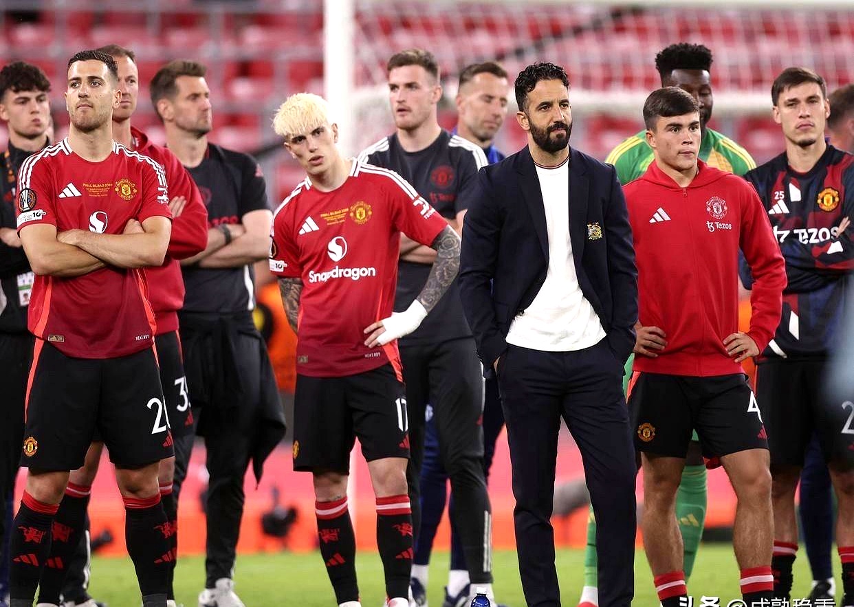 曼联门将扑点救主，客场战平克里斯特尔宫