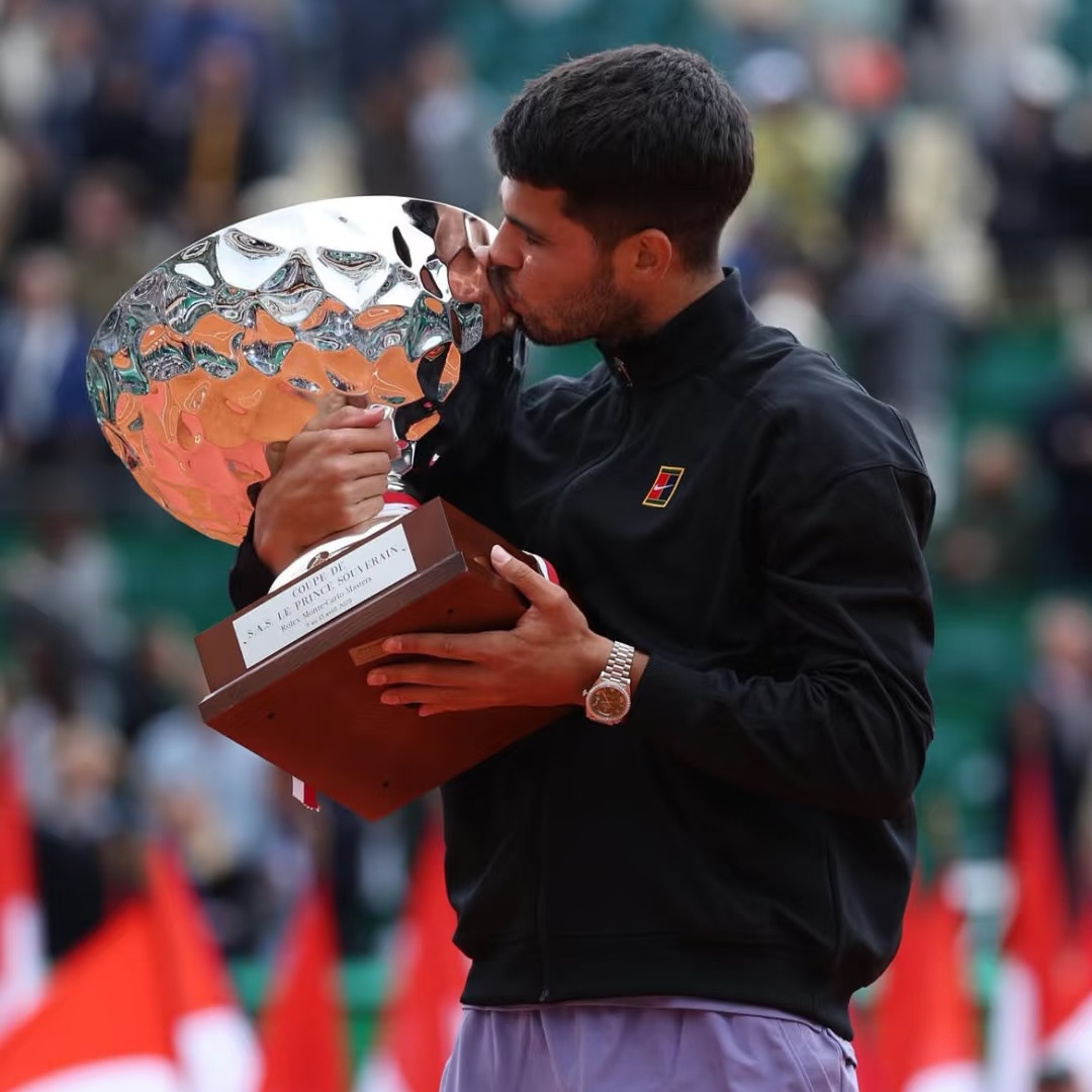 阿尔巴尔贡献关键助攻帮助球队获胜的简单介绍 阿尔巴尔贡献关键助攻帮助球队获胜的简单介绍