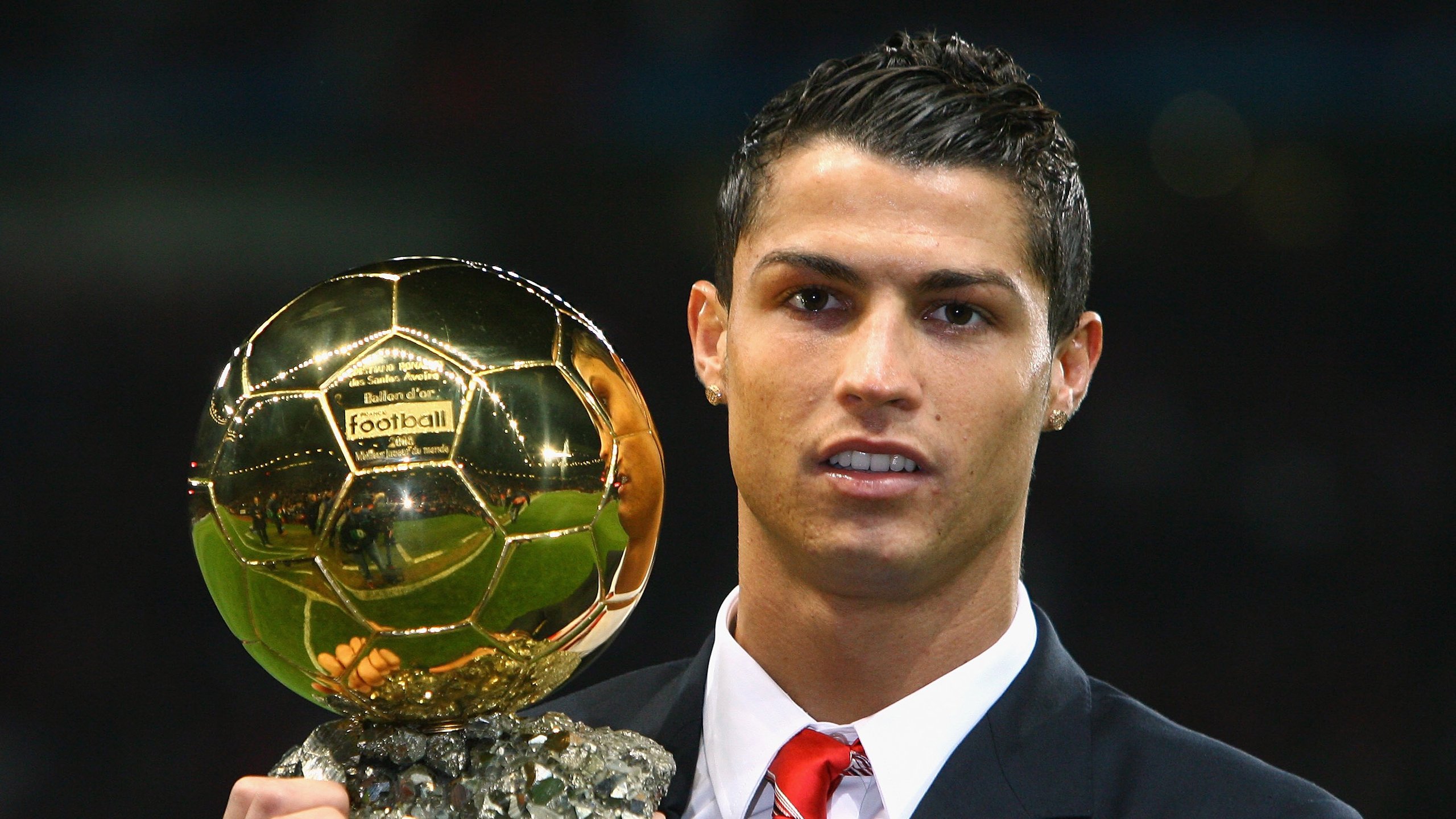 厄德高爆发背后的非洲启示，喀麦隆如何稳稳拿下阿尔及利亚